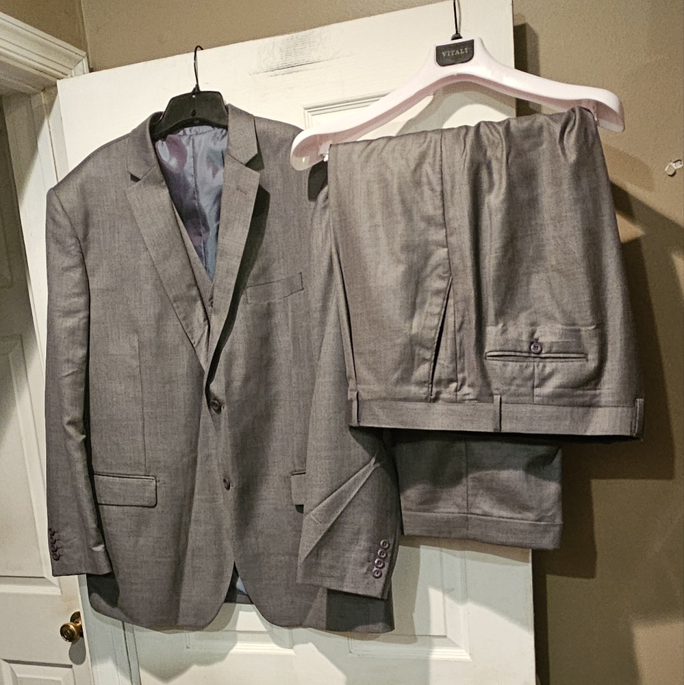 VITALE 3 PIECE SUIT
